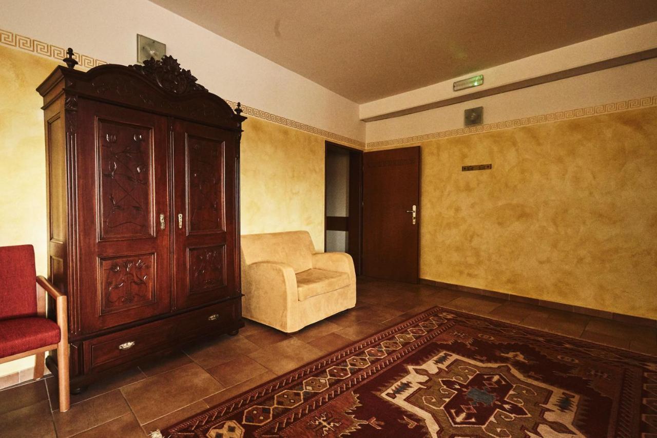 Hotel Vila Emei Μαριμπόρ Εξωτερικό φωτογραφία
