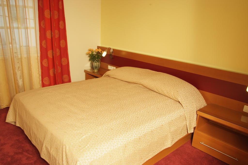 Hotel Vila Emei Μαριμπόρ Εξωτερικό φωτογραφία
