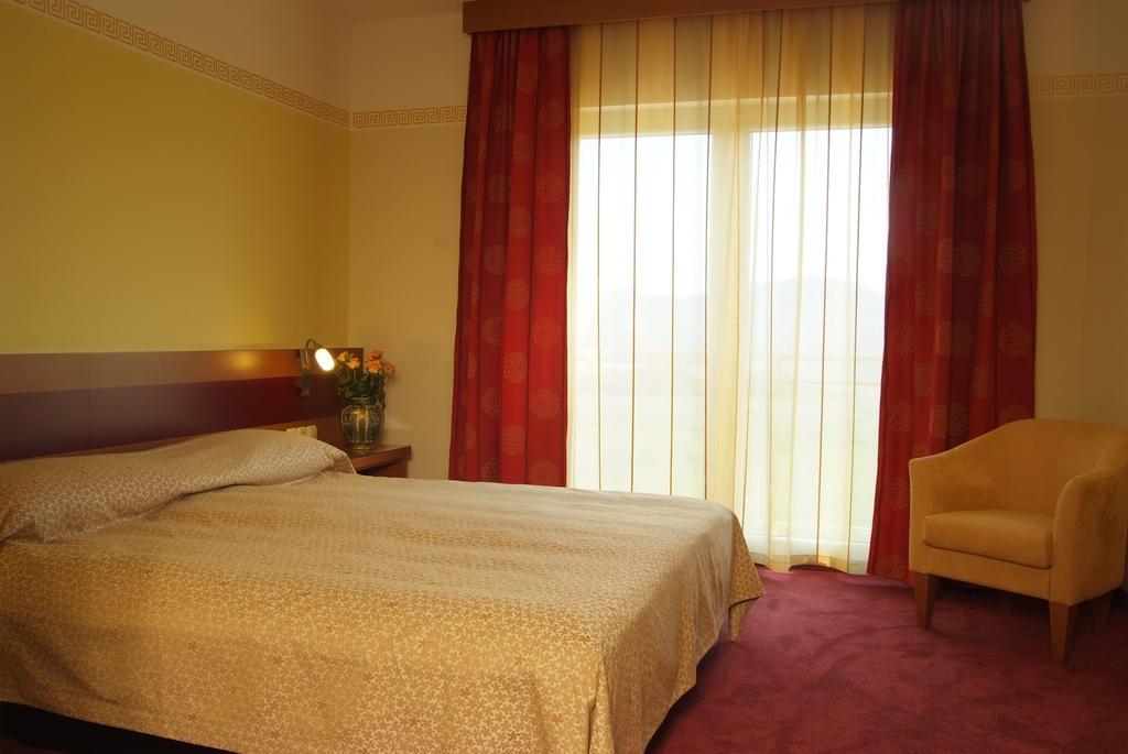 Hotel Vila Emei Μαριμπόρ Εξωτερικό φωτογραφία