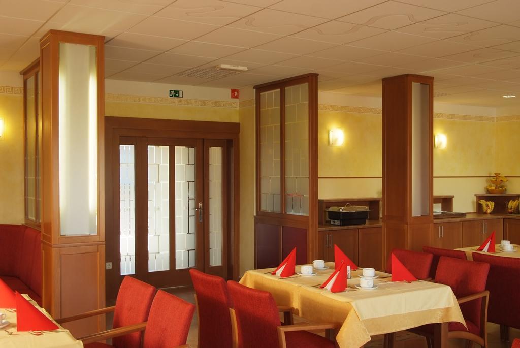 Hotel Vila Emei Μαριμπόρ Εξωτερικό φωτογραφία