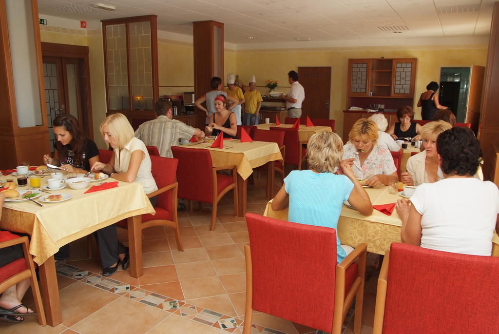 Hotel Vila Emei Μαριμπόρ Εξωτερικό φωτογραφία