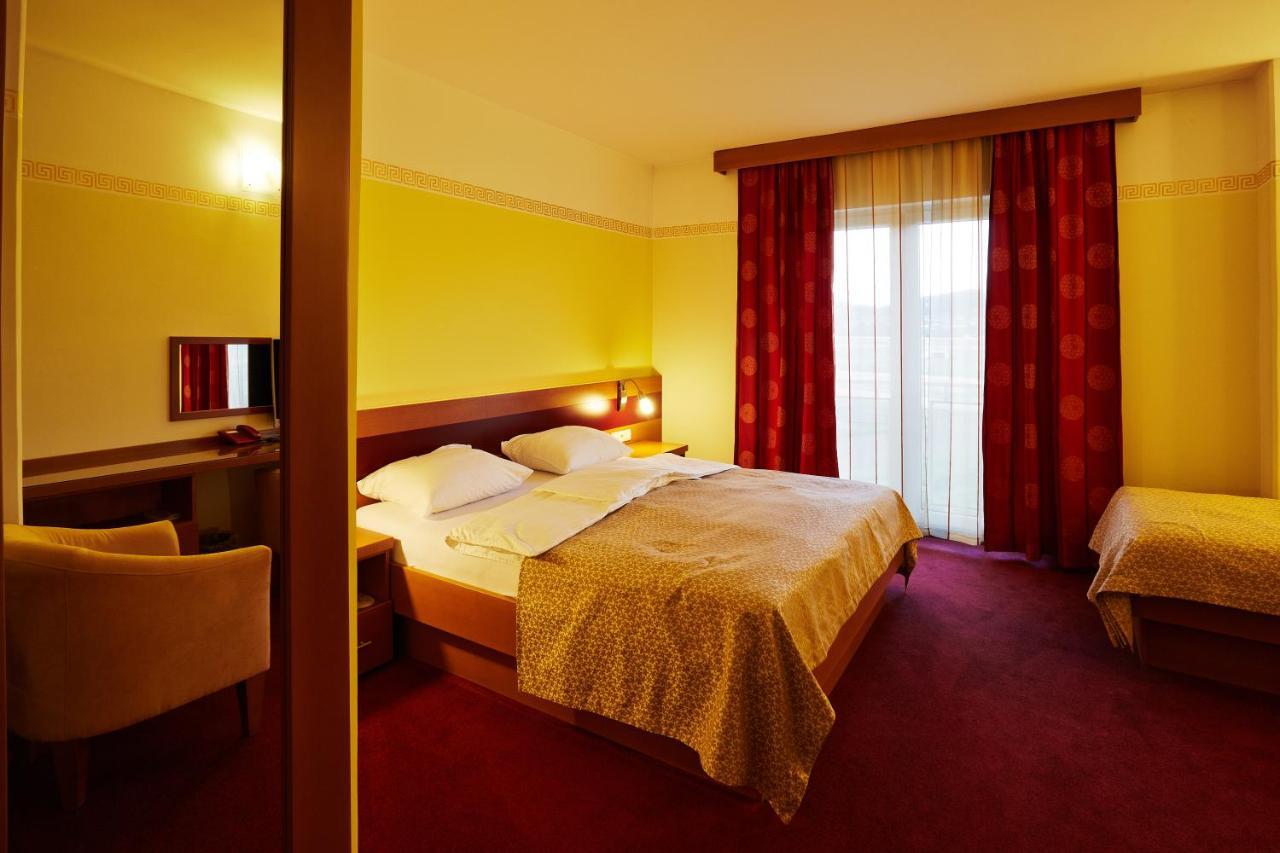 Hotel Vila Emei Μαριμπόρ Εξωτερικό φωτογραφία